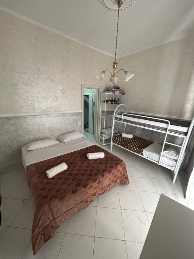 Da Concettina House Apartment Napoli Bagian luar foto