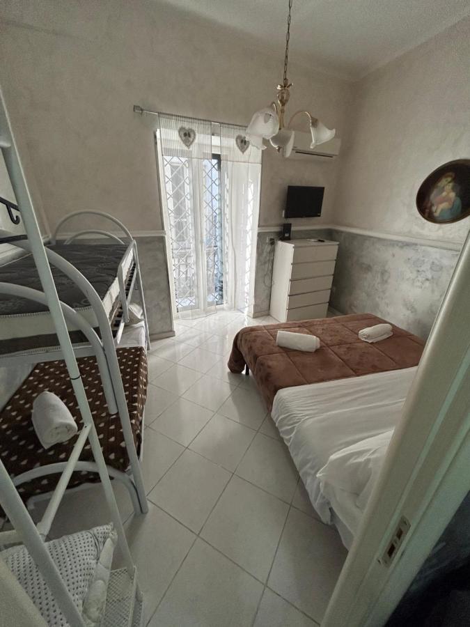 Da Concettina House Apartment Napoli Bagian luar foto